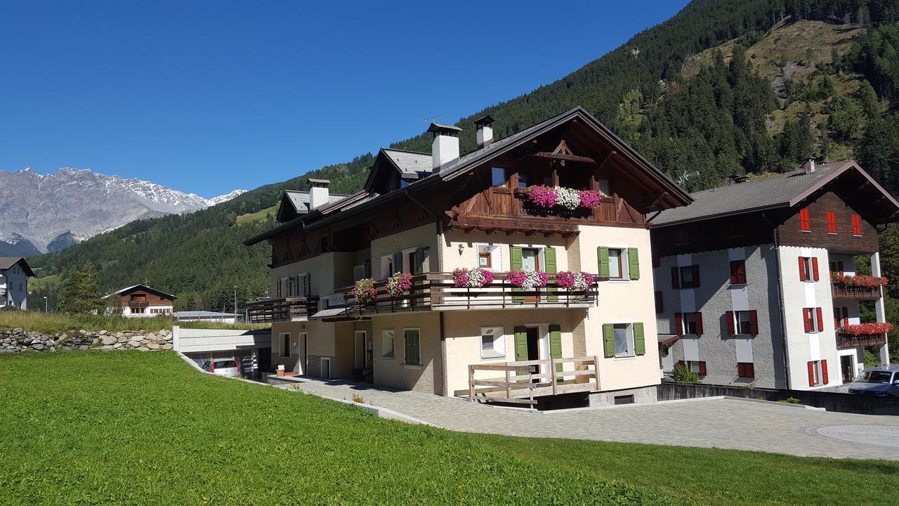 Apartamento Casa Le Rondini Valdisotto Exterior foto
